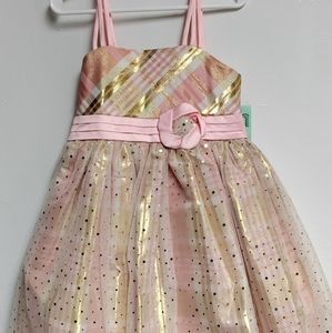 Nice kid dress for special occasion, events, church.